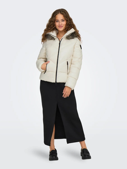 Chaqueta corta con capucha con pelo Only Birch