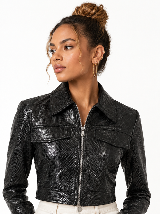 Chaqueta corta con estampado piel de serpiente Only Pineneedle