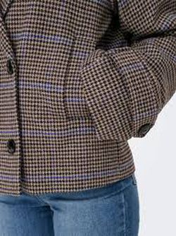 Chaqueta corta cruzada pata de gallo Only Humus