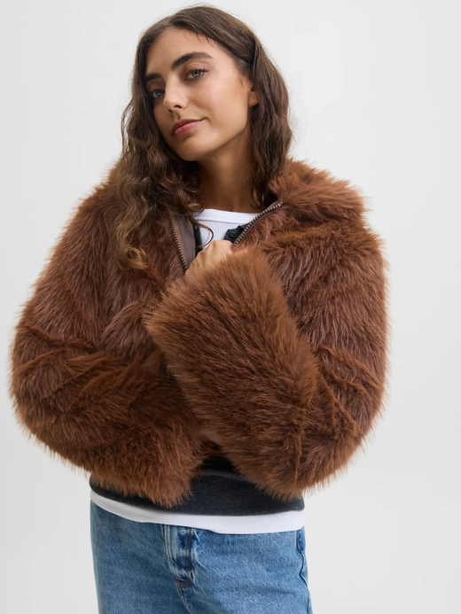 Chaqueta corta de pelo Jjxx Tiramisu