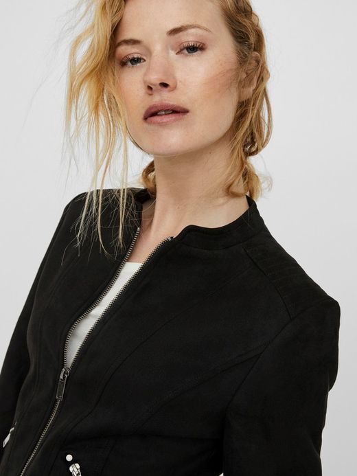 Vero Moda Schwarze Samtjacke mit kurzem Reißverschluss