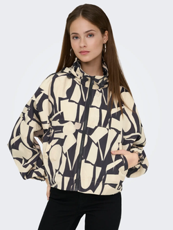 Cortavientos corto con estampado abstracto Only Nomad