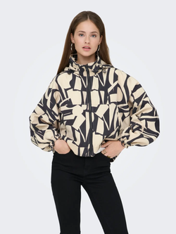 Cortavientos corto con estampado abstracto Only Nomad