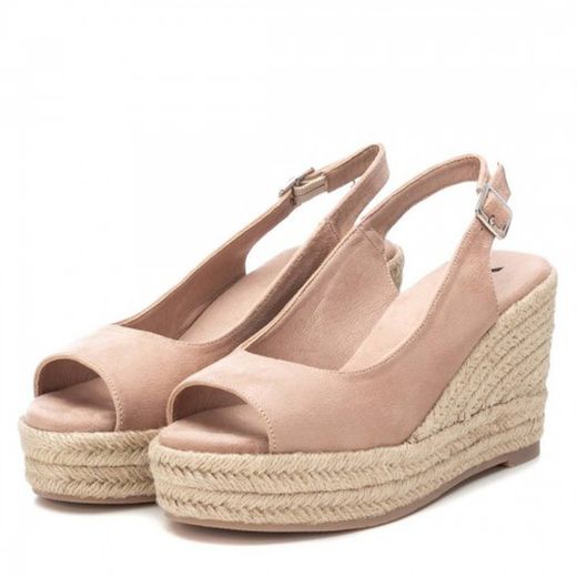 Cuña antelina lisa Xti Beige