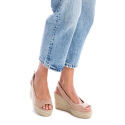 Cuña antelina lisa Xti Beige