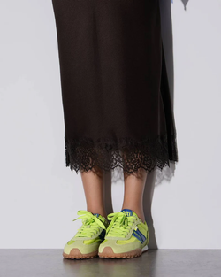 Deportivo con cordones contrastado Xti Pistacho