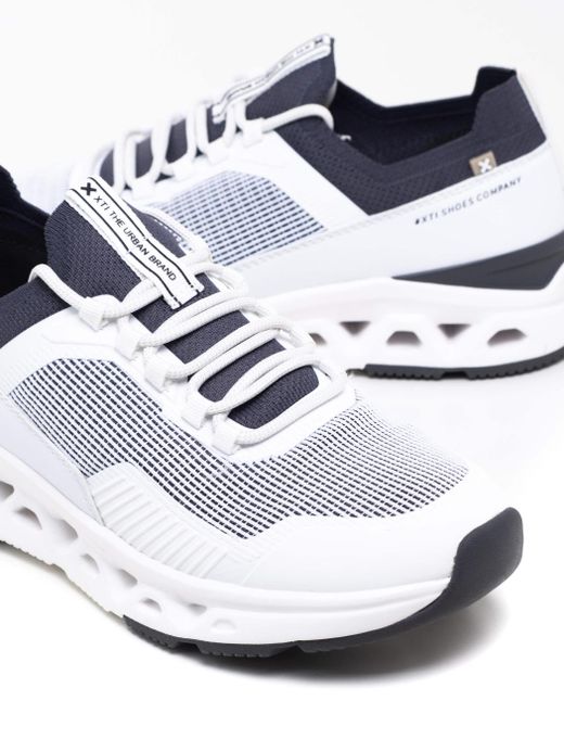 Deportivo con cordones monocolor Xti Blanco