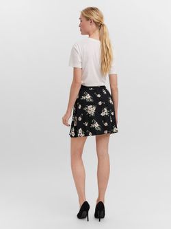 Falda corta con estampado floral Vero Moda Black
