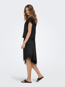 Falda midi de raso asimétrica y con puntillas Only Black