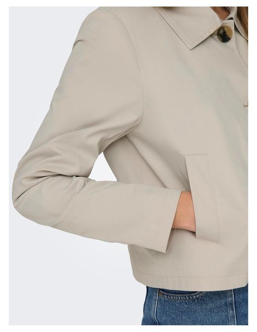 Gabardina corta Only Moonbean