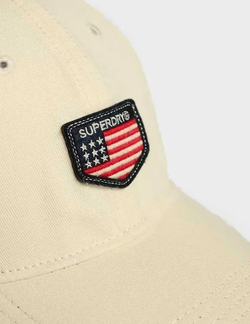 Gorra Clean Up bandera USA Superdry Ecru