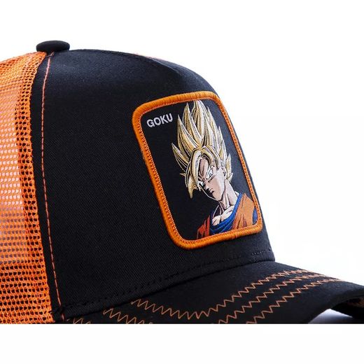Gorra trucker bicolor Goku Capslab Black & Orange