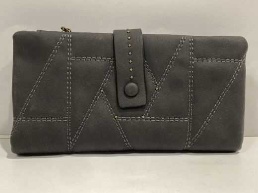 Monedero con repunteado triangulos Varis Black