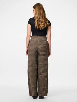 Pantalón con goma de arrugado relieve Pieces Falcon