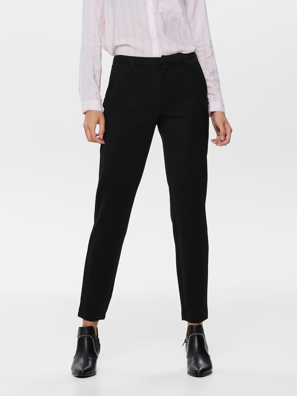 Moda Pantalones Pantalones de cinco bolsillos Cambio Pantal\u00f3n de cinco bolsillos negro look casual 