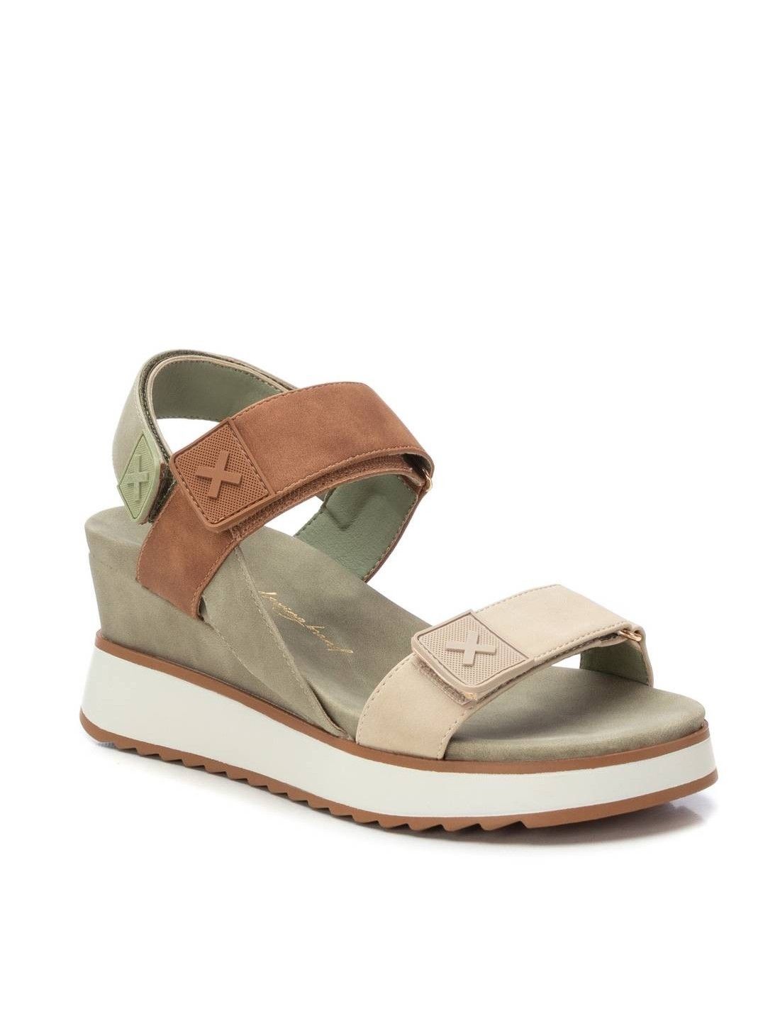 Sandalia con cuña tricolor Xti Kakhi 35