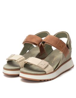 Sandalia con cuña tricolor Xti Kakhi