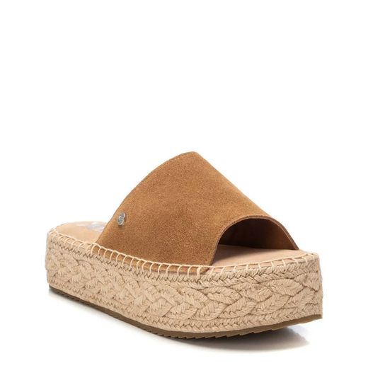 Sandalia con plataforma serraje Xti Camel