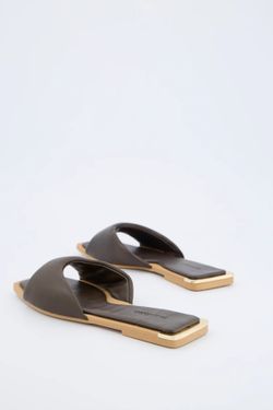 Sandalia plana polipiel Balmohk Chocolate