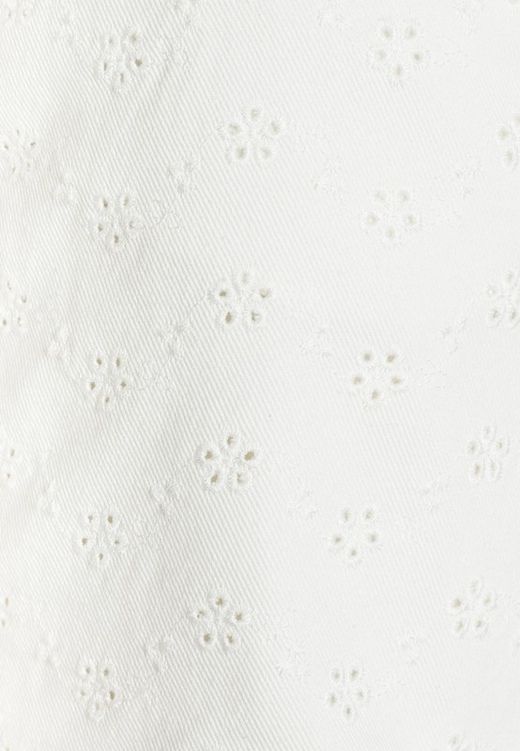 Shorts 5 bolsillos con bordados Only Cloud Dancer