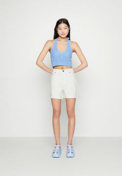 Shorts 5 bolsillos con bordados Only Cloud Dancer