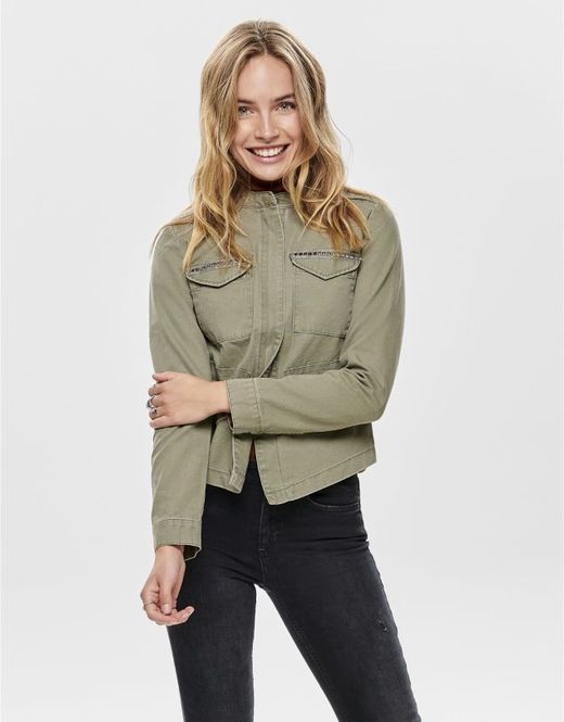 Sobrecamisa militar con repunteados Only Kalamata