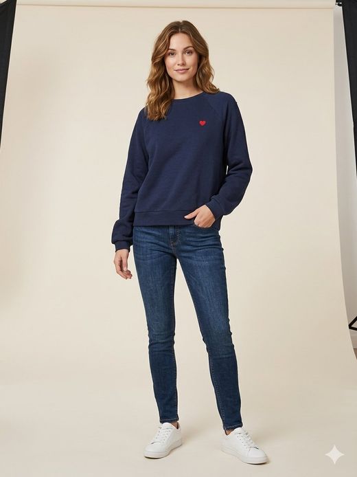Sudadera de cuello redondo con detalle corazón Pieces Sky Captain