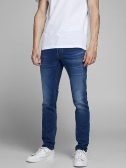 Stretchjeans mit 5 Taschen, getragen von Jack & Jones Blue Denim