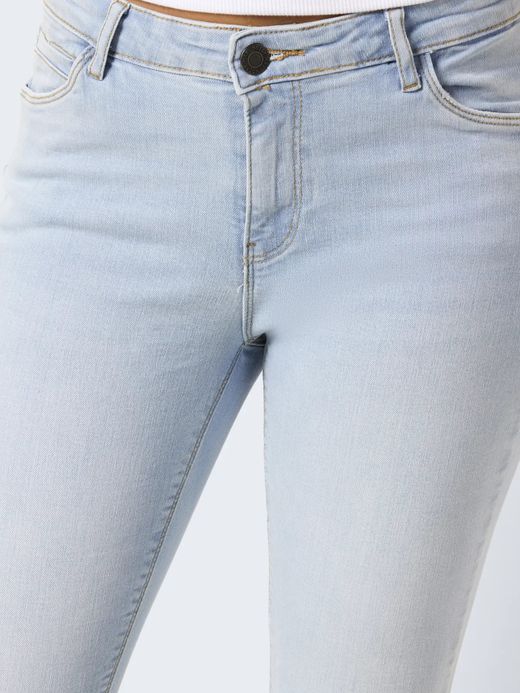 Tejano 5 bolsillos tobillero con rotos Noisy May Light Blue Den