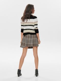 Oberteil mit Blumendruck und Spitzendetail Nur Balsamgrün