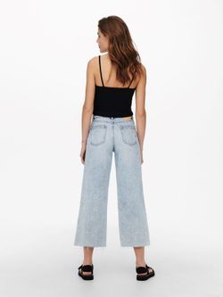 Top corto canalé con botones Only Black