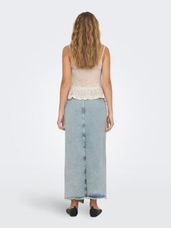 Top de punto corto de tirantes con volante Only Cloud Dancer