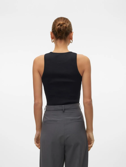 Top de punto corto Vero Moda Black
