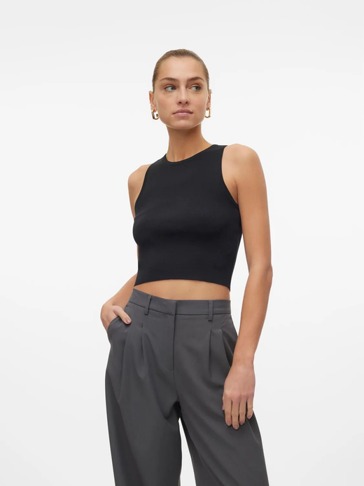 Top de punto corto Vero Moda Black