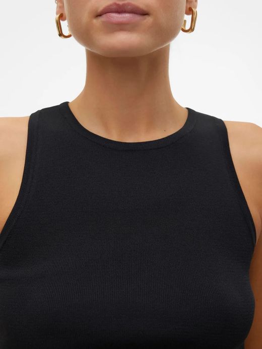 Top de punto corto Vero Moda Black