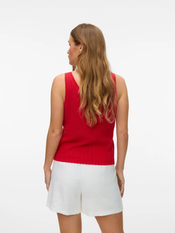 Top de punto de tirantes cuello pico Vero Moda Fiery Red