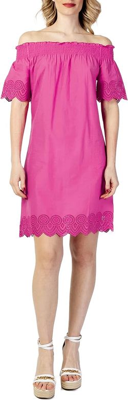 Vestido con calados palabra de honor Only Pink