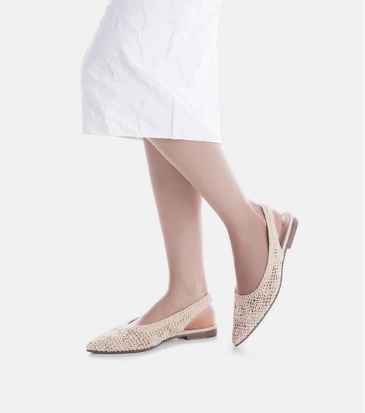 Zapato plano con calados Xti Beige