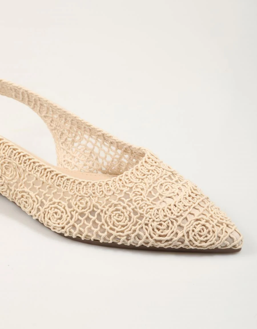 Zapato plano con calados Xti Beige
