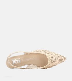 Zapato plano con calados Xti Beige